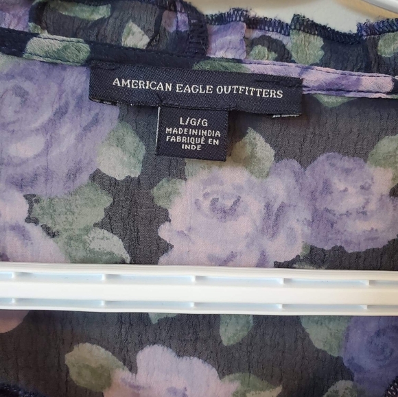 Long sleeve sheer floral blouse - Picture 3 of 6